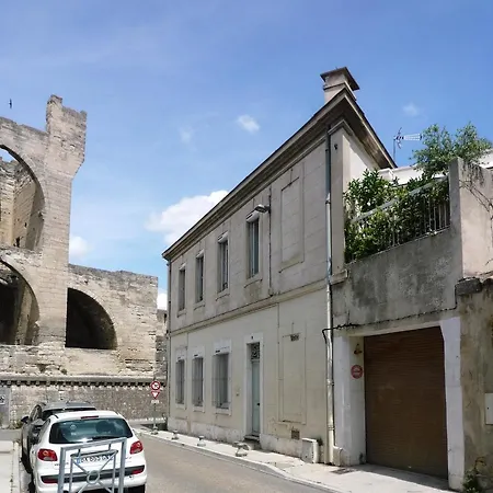 Appartement Avignon Centre Intra Muros Cour Exterieure Parking Prive Gratuit Exterior photo