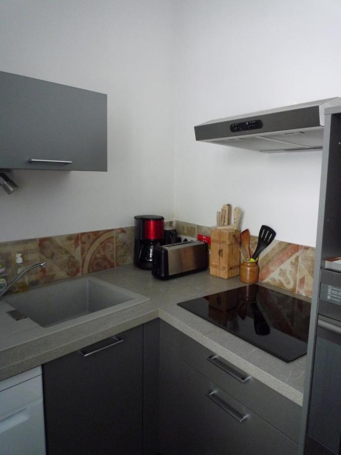 Centre Intra Muros Cour Exterieure Parking Prive Gratuit Apartment