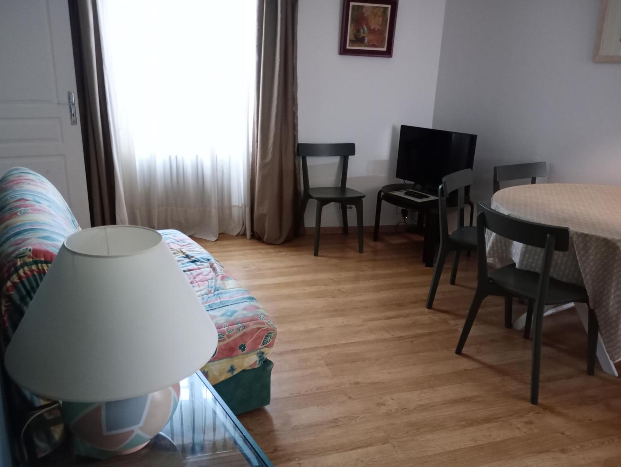 Apartment Centre Intra Muros Cour Exterieure Parking Prive Gratuit